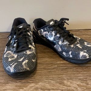 Nike Metcon 4 7.5 Women’s Floral Crossfit Sneaker